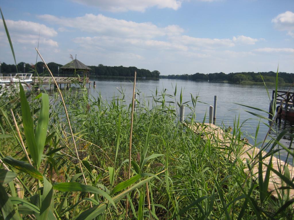 Schloss-Und Seeblick Apartment Rheinsberg Kültér fotó