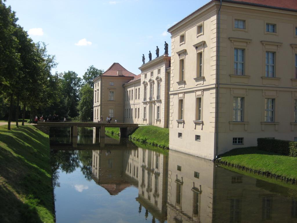 Schloss-Und Seeblick Apartment Rheinsberg Kültér fotó