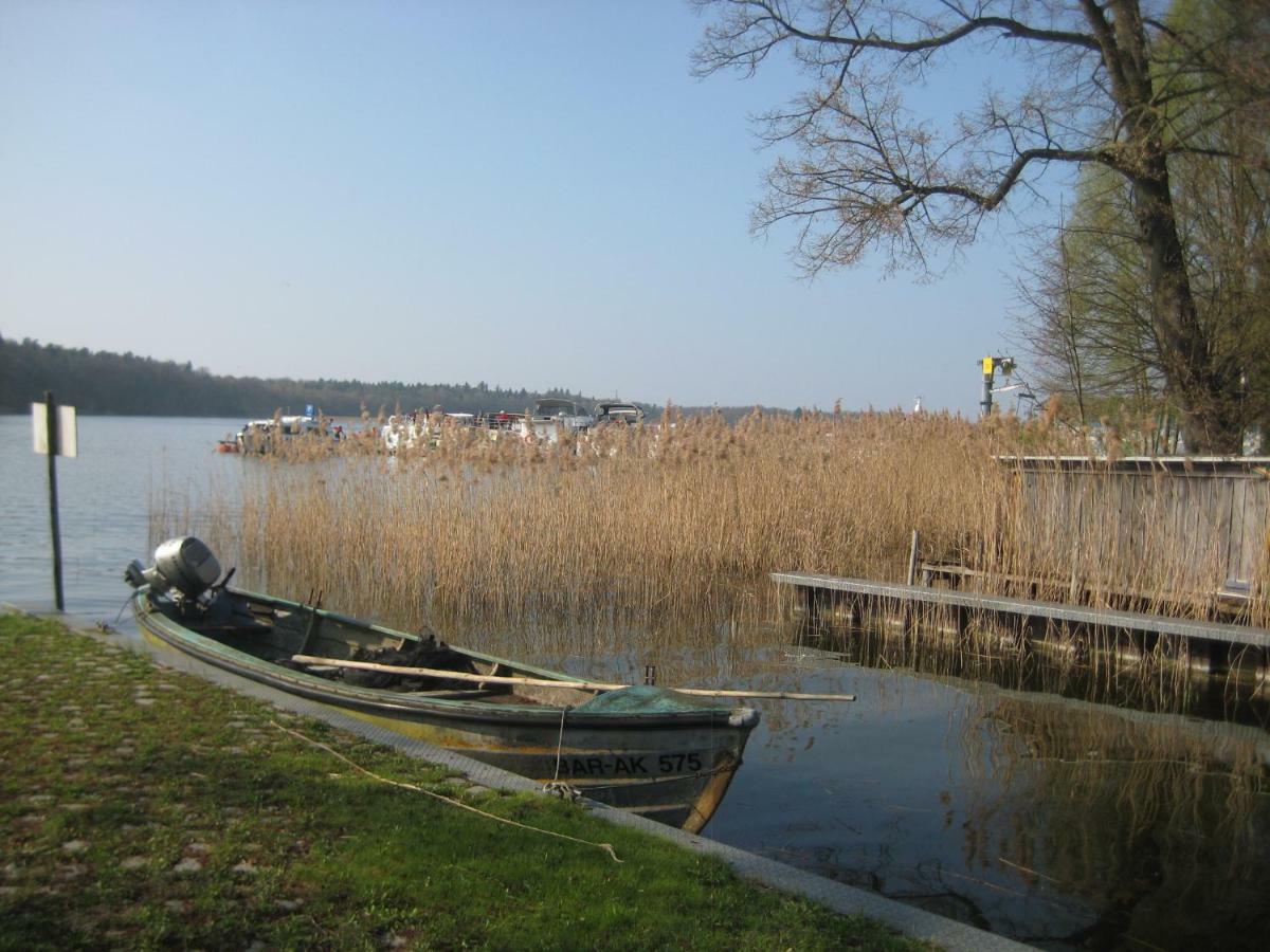 Schloss-Und Seeblick Apartment Rheinsberg Kültér fotó